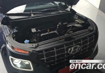 Hyundai Venue 