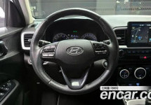 Hyundai Venue 