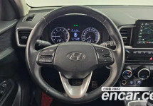 Hyundai Venue 