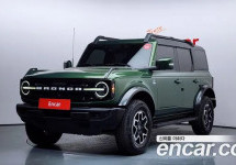 Ford Bronco 