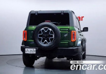 Ford Bronco 