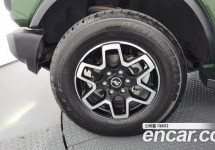 Ford Bronco 