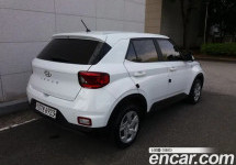 Hyundai Venue 