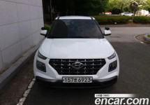 Hyundai Venue 
