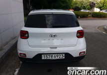 Hyundai Venue 