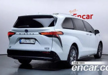 Toyota Sienna 