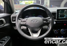 Hyundai Venue 