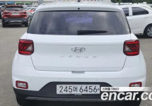 Hyundai Venue 