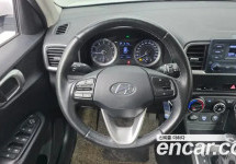 Hyundai Venue 