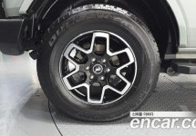 Ford Bronco 