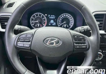 Hyundai Venue 