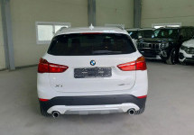 BMW X1 20i sDrive 1.5 AMT (156 л.с.)