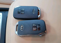 Kia Carnival 2.2d AT (202 л.с.) 2WD