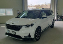 Kia Carnival 2.2d AT (202 л.с.) 2WD