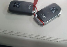 Kia Carnival 2.2d AT (202 л.с.) 2WD