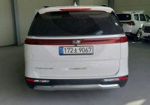 Kia Carnival 2.2d AT (202 л.с.) 2WD