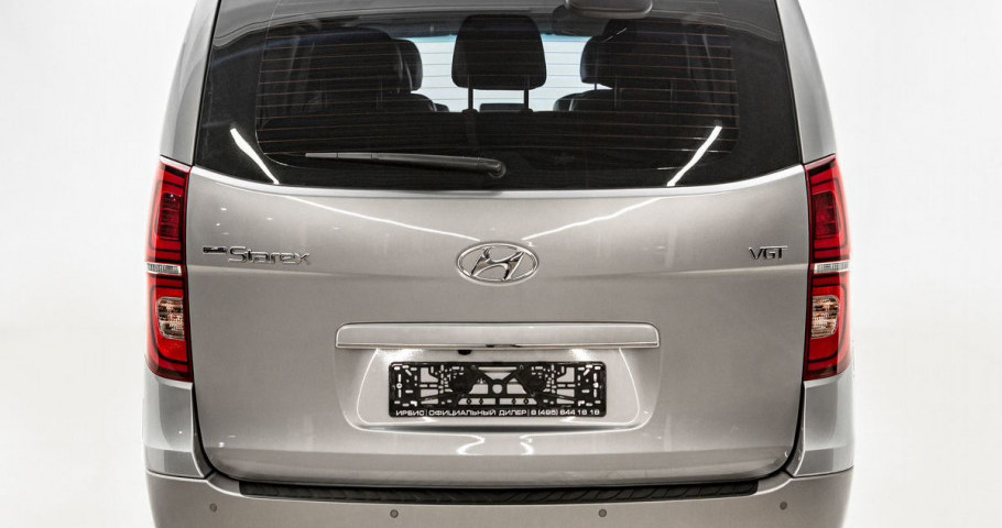 Hyundai Grand Starex 2,5d AT (175 лс)