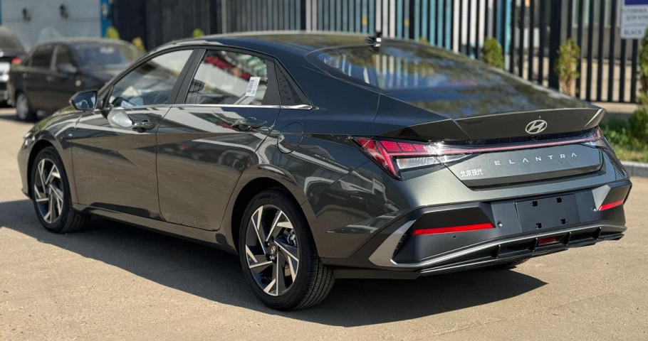 Hyundai  Elantra