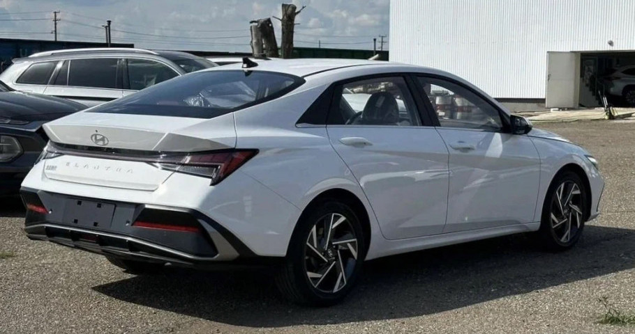 Hyundai  Elantra