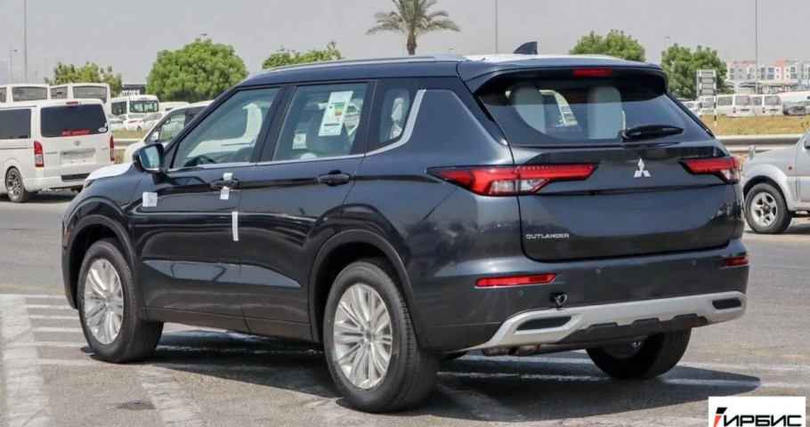 MITSUBISHI Outlander MEDIUM