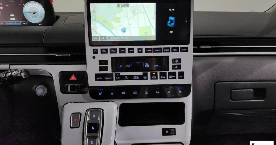 Hyundai Staria