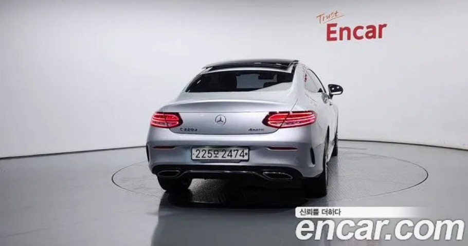Mercedes-Benz C-Class 