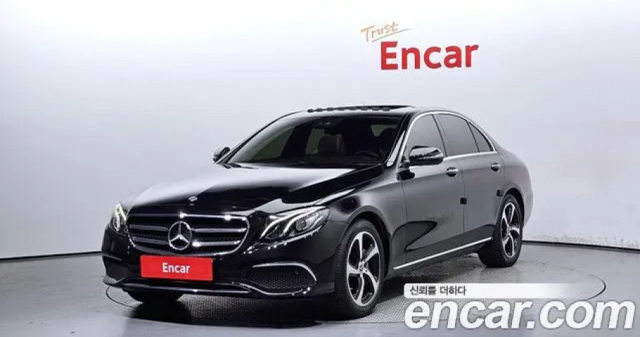 Mercedes-Benz E-Class 