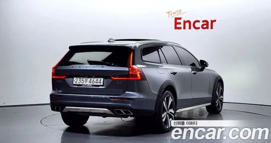 Volvo V60 