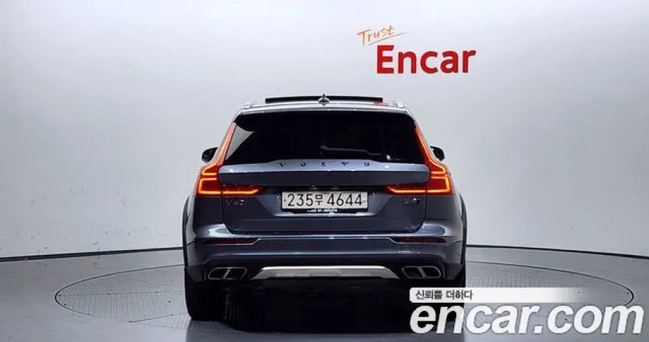 Volvo V60 