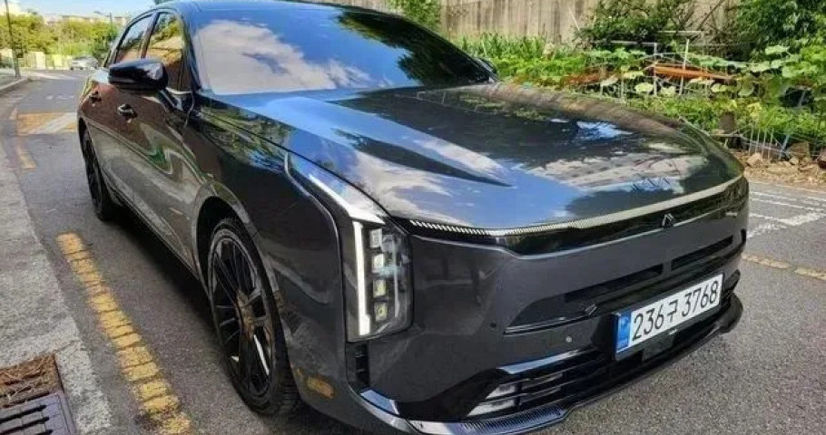 Kia K8 