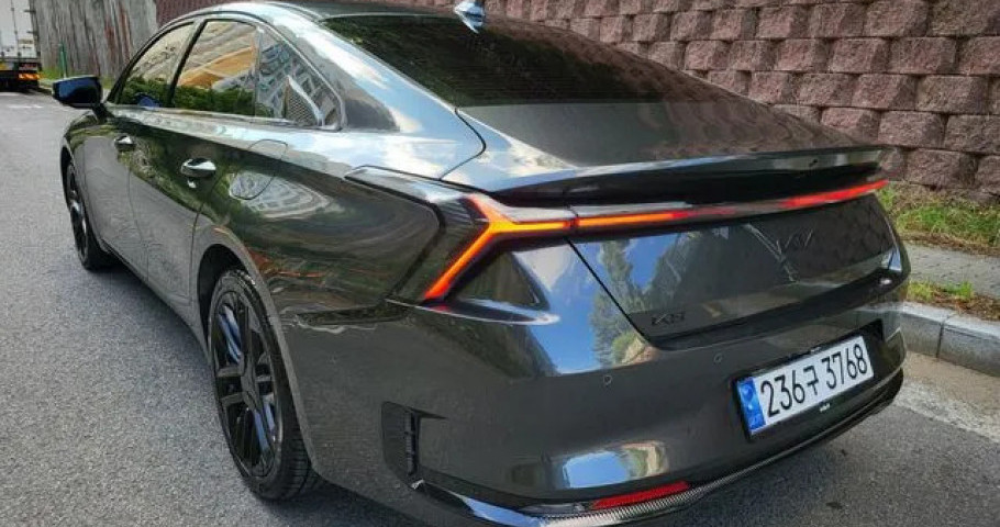 Kia K8 