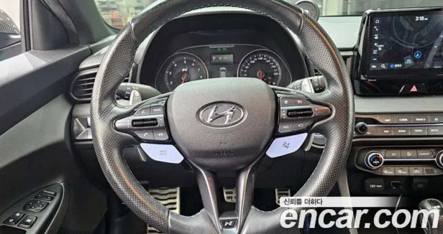 Hyundai Veloster 