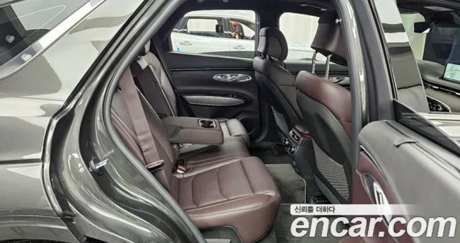 Genesis Gv70 