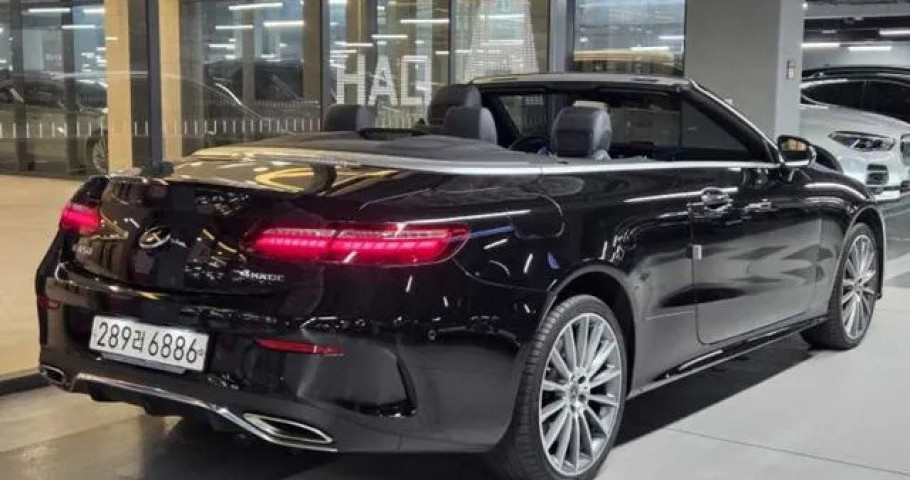 Mercedes-Benz E-Class 