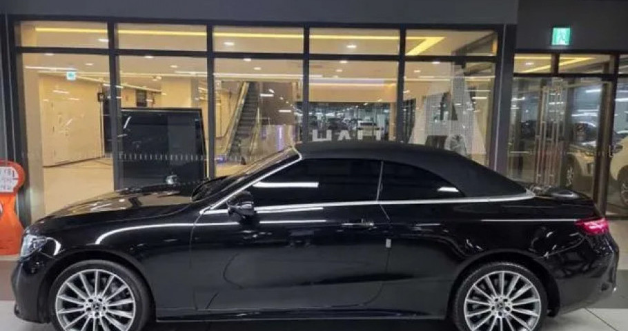 Mercedes-Benz E-Class 