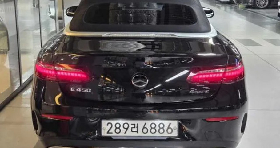 Mercedes-Benz E-Class 