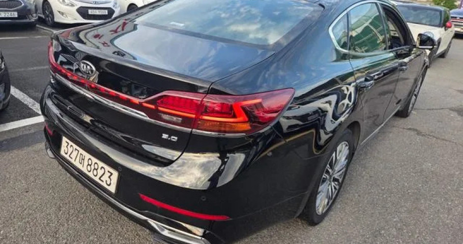 Kia K7 