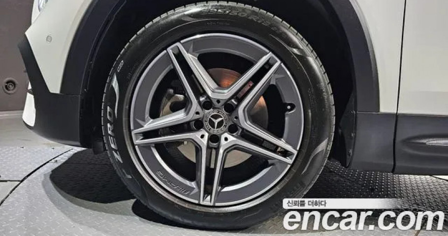 Mercedes-Benz Glb-Class 