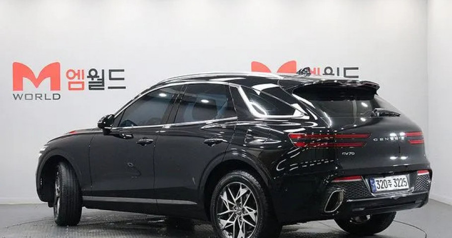 Genesis Gv70 