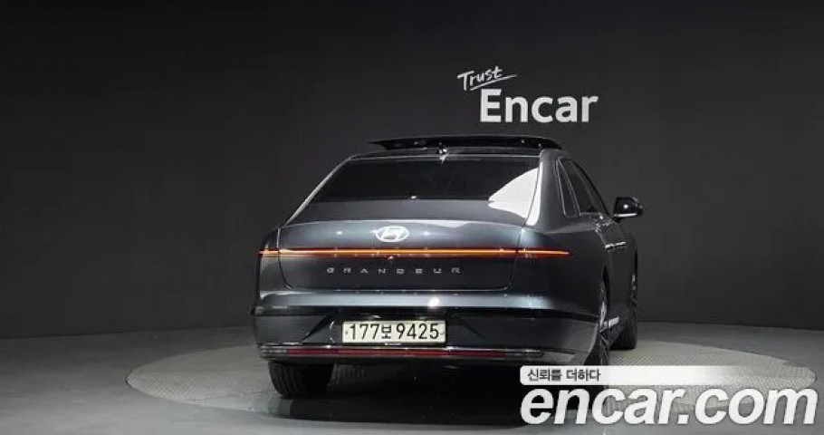 Hyundai Grandeur 