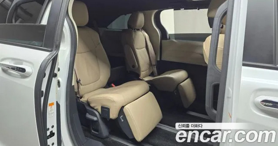 Toyota Sienna 
