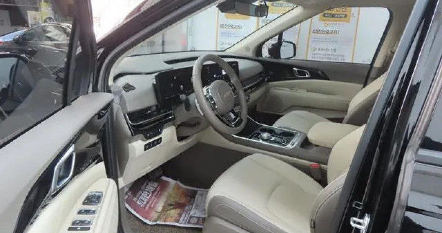 Kia Carnival 