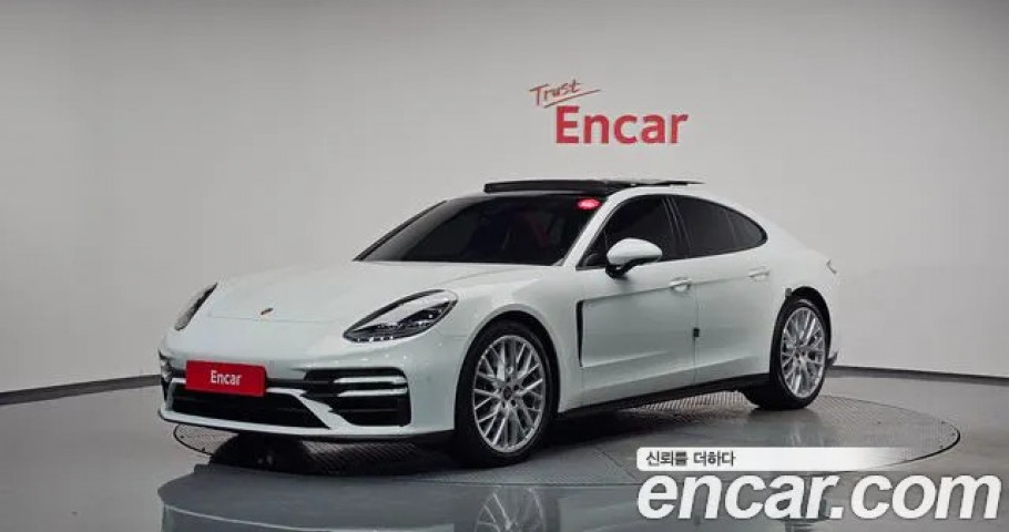 Porsche Panamera 