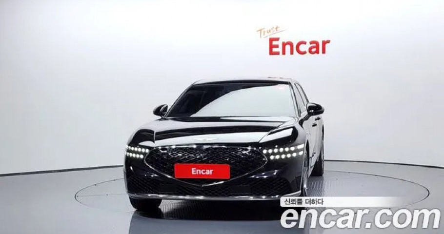 Genesis G90 