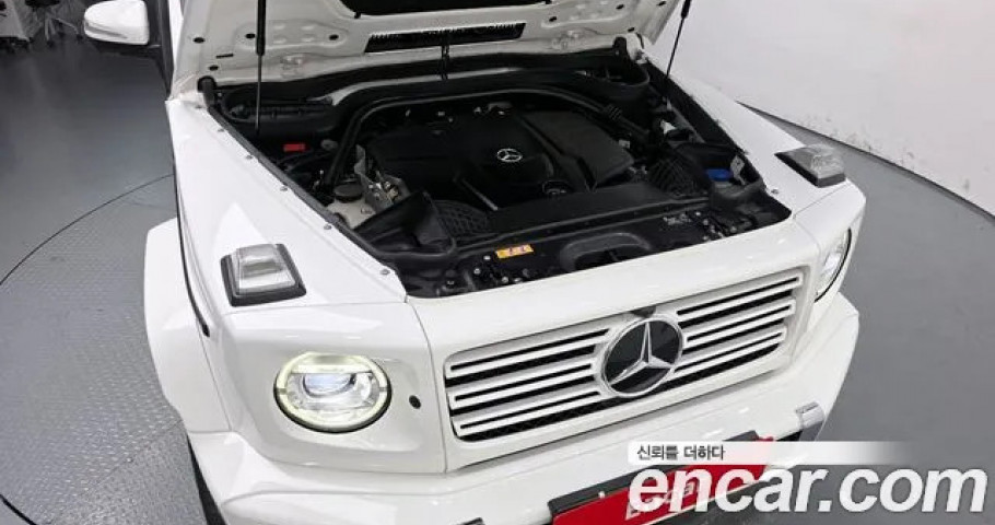 Mercedes-Benz G-Class 