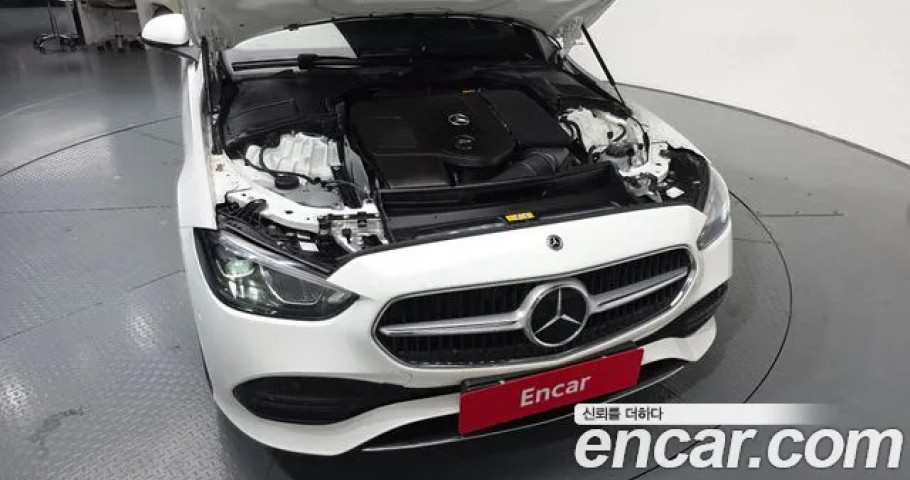 Mercedes-Benz C-Class 