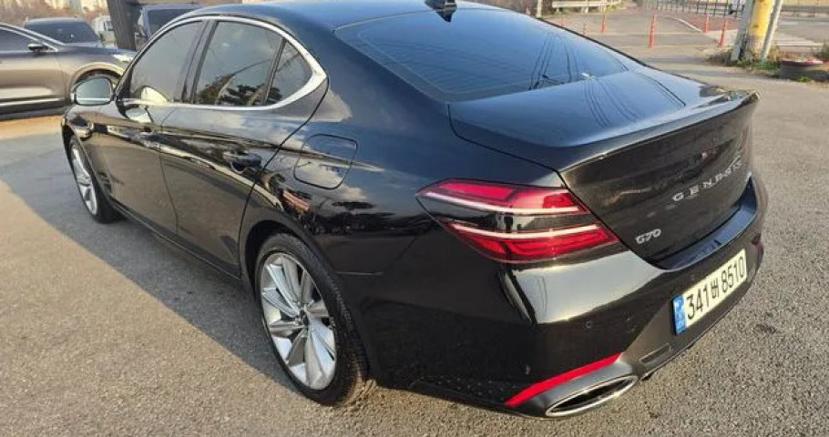 Genesis G70 
