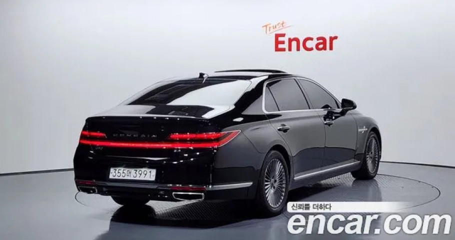 Genesis G90 