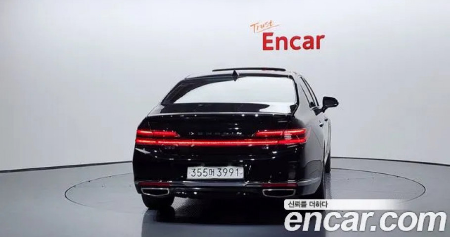 Genesis G90 