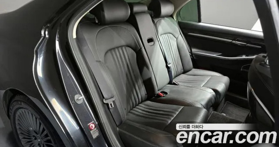 Genesis G90 